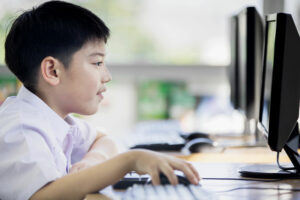 When to Let Your Child Use the Internet Independently